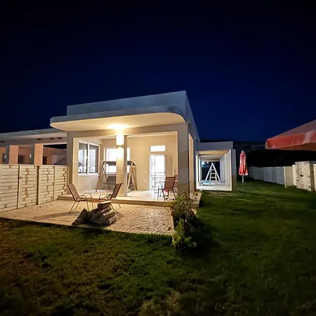 Moraitika Village Апартаменты *